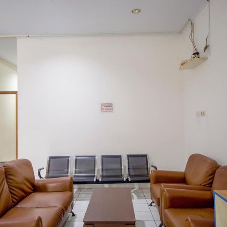 Oyo 3754 Prosperity Mansion Hotel Jakarta Exterior photo