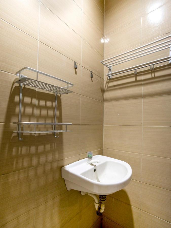 Oyo 3754 Prosperity Mansion Hotel Jakarta Exterior photo